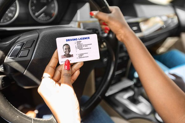 Peut-on passer le permis avec un passeport étranger ?